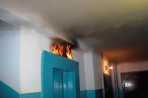 Пожар в лифте.